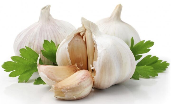 Garlic tincture stimulates blood circulation in the penis